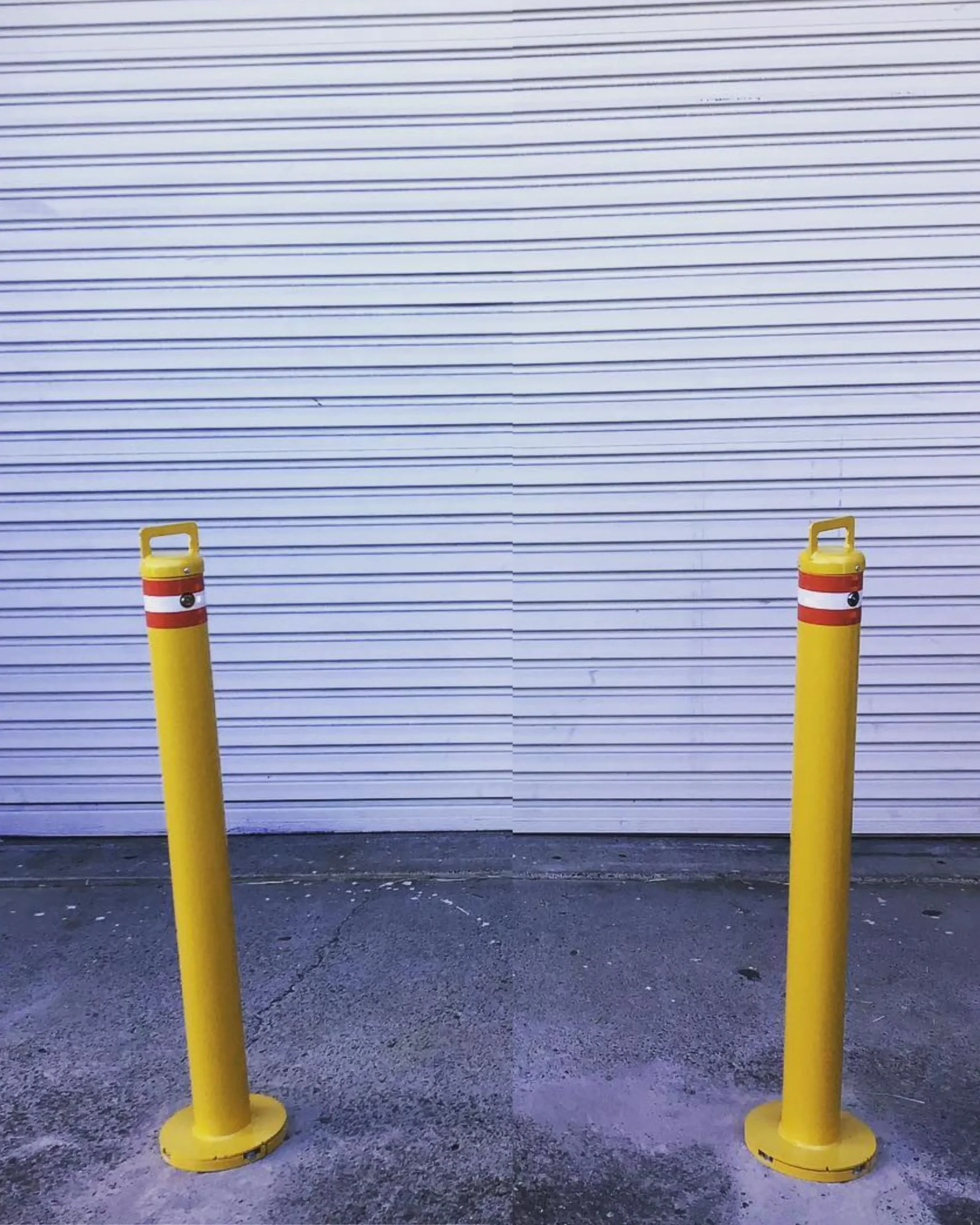 Removable Bollard | 140mm Diameter | Base Plate | Key Lock | Free Fixings Included